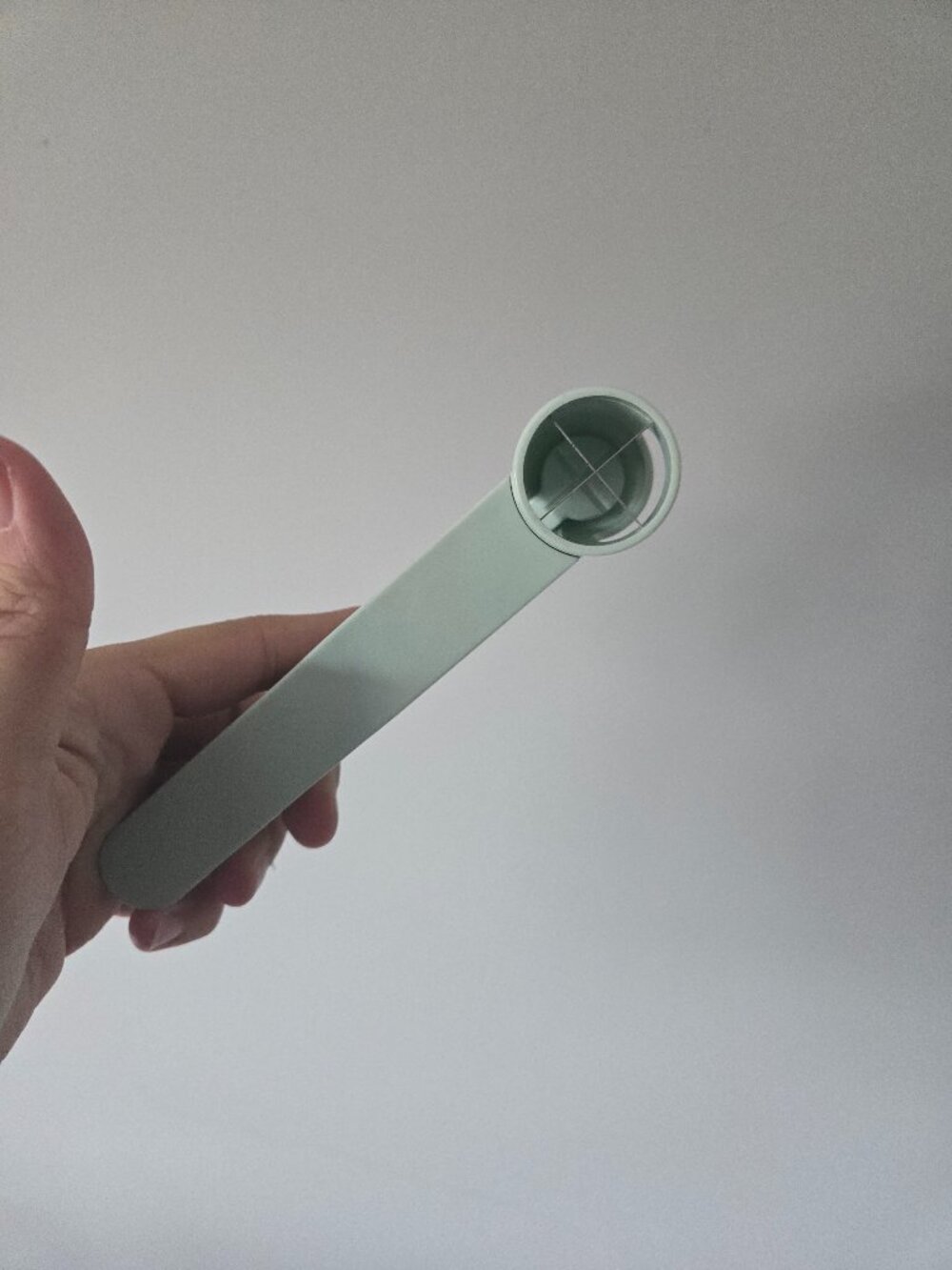 Stainless Steel Manual Grape Slicer Tool | Size OS | Green